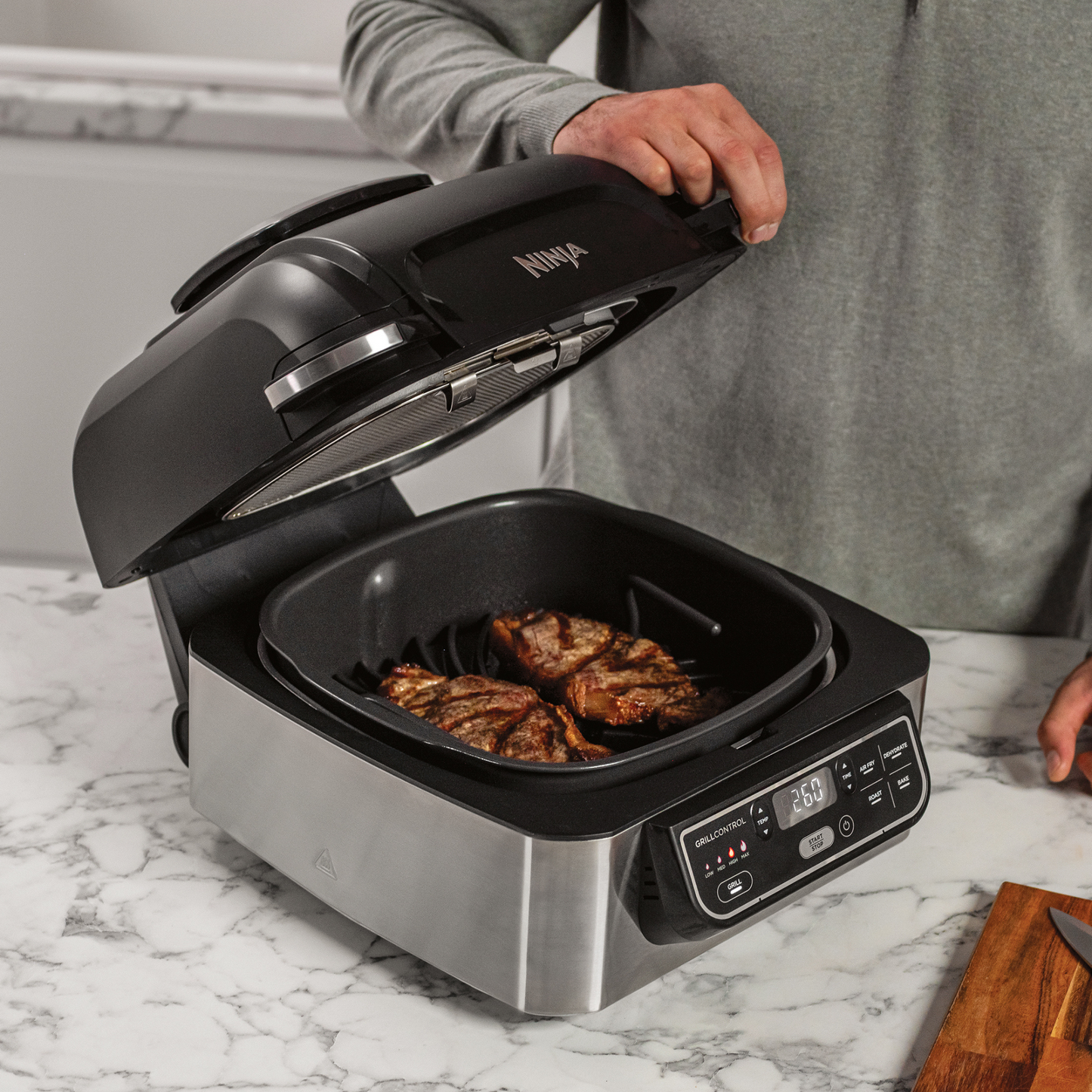 Ninja Foodi Health Grill & Air Fryer AG301UK