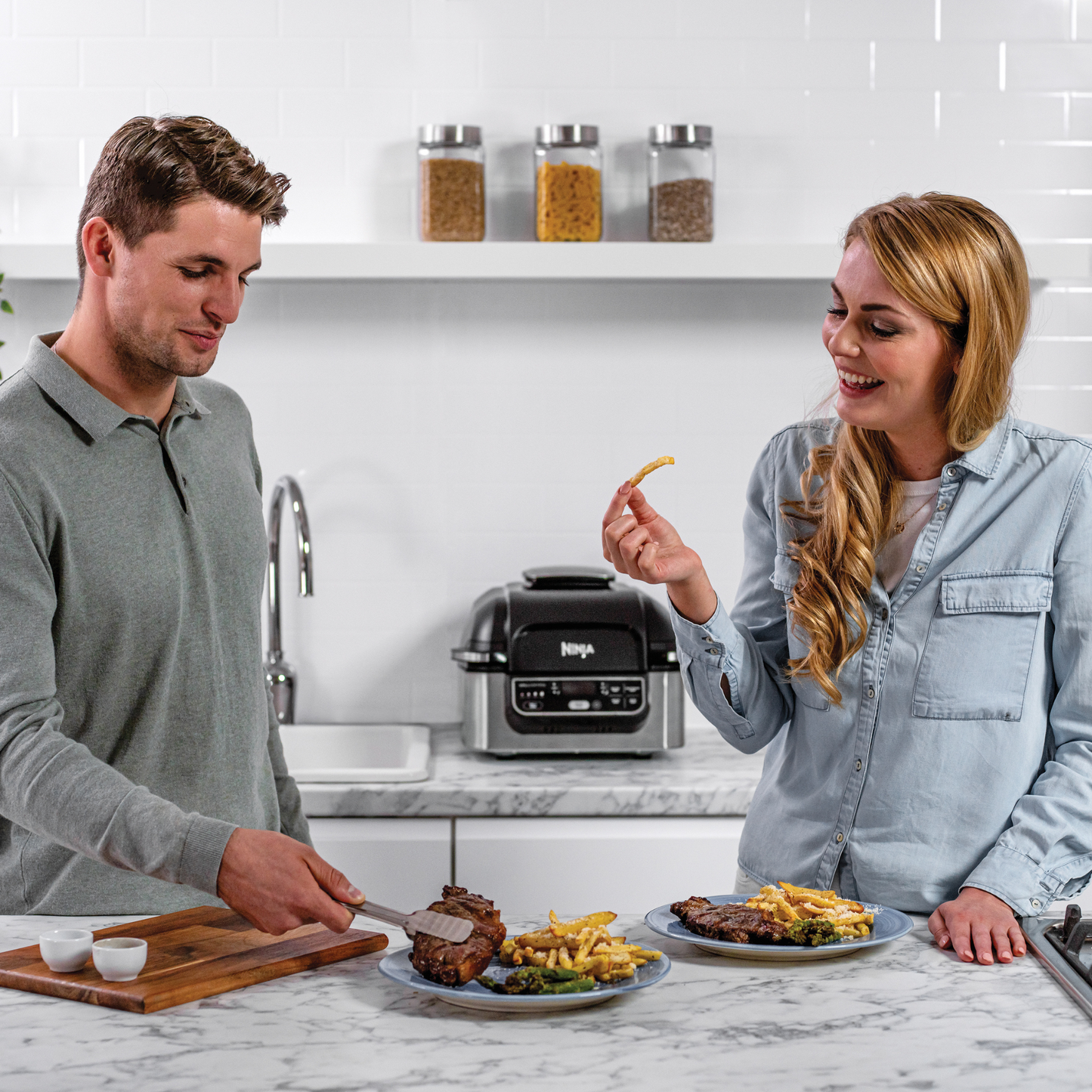 Ninja Foodi Health Grill & Air Fryer AG301UK