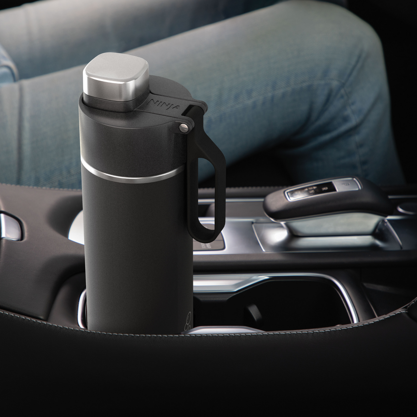 Ninja Thirsti 700 ml Travel Bottle – Black DW2401EUUKBK