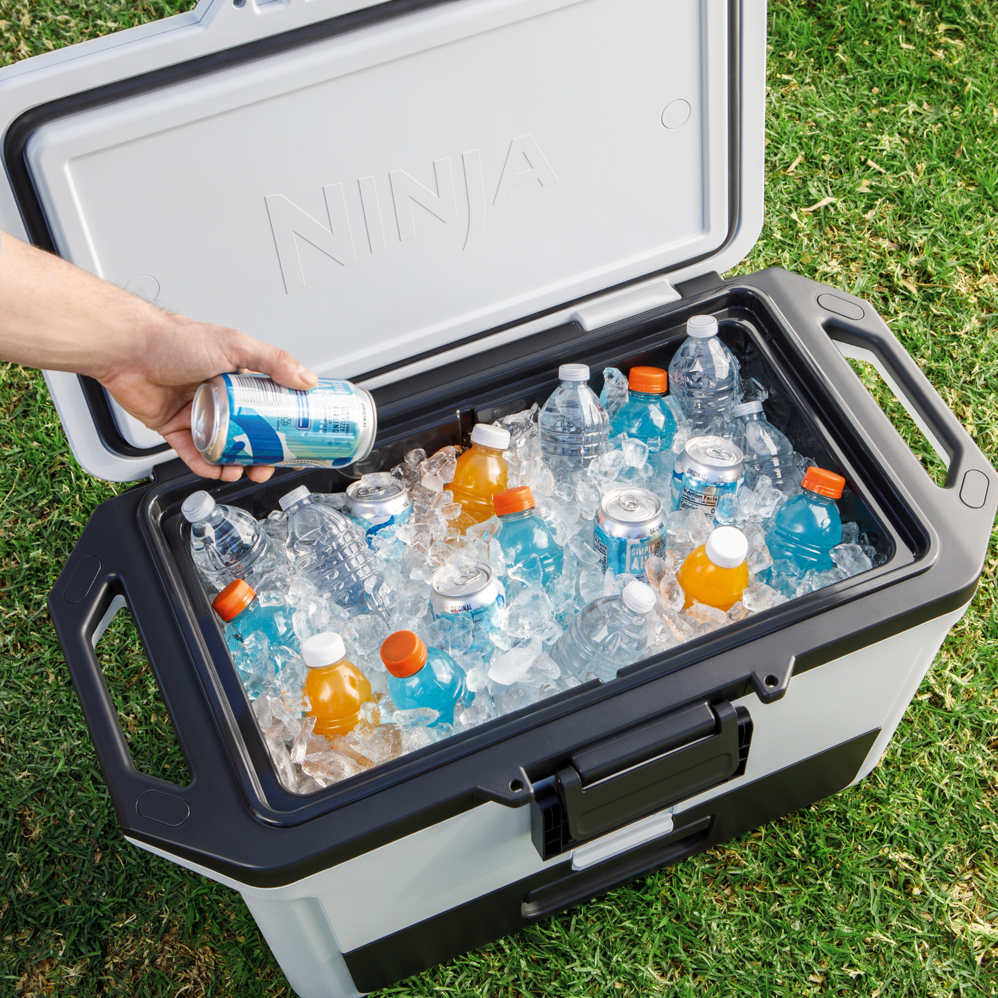 Ninja FrostVault 50QT/47L Hard Cooler - Cloud White FB151UKWH