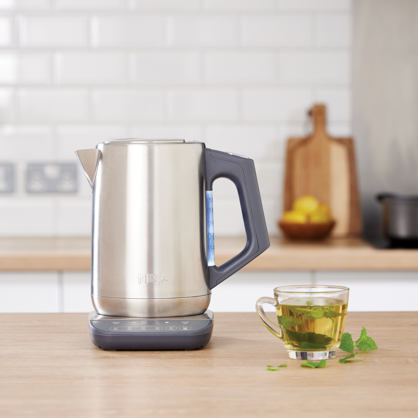 Ninja Stainless Steel Perfect Temperature Kettle, Rapid Boil – KT201UK