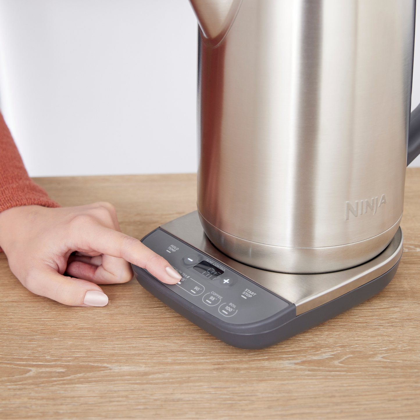 Ninja Stainless Steel Perfect Temperature Kettle, Rapid Boil – KT201UK