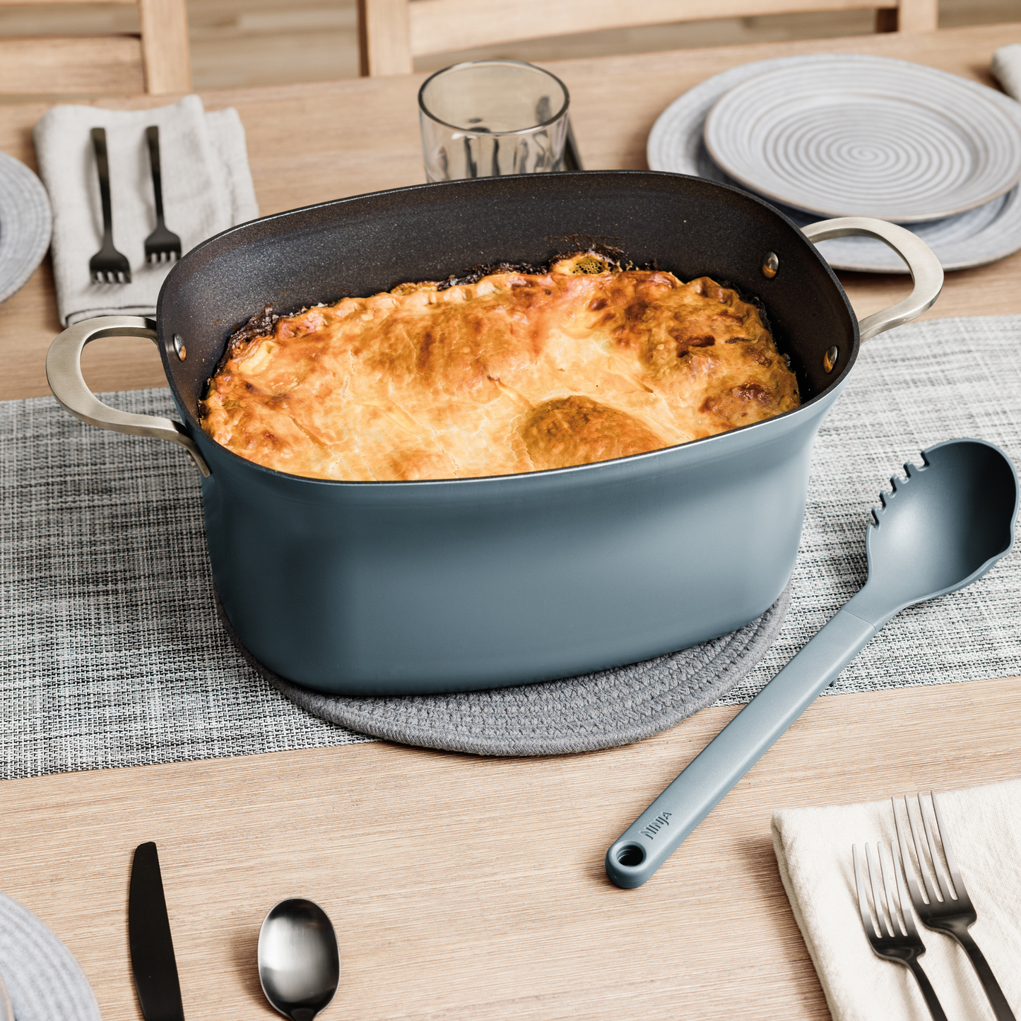 Ninja Foodi 8-in-1 PossibleCooker Slow Cooker & Multi-Cooker Sea Salt Grey [MC1001UK]