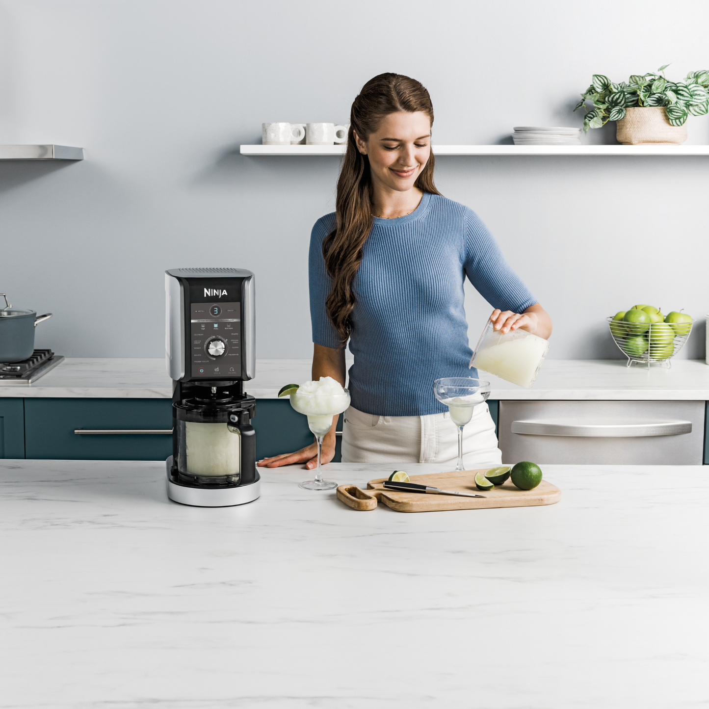 Ninja CREAMi Deluxe 10-in-1 Ice Cream and Frozen Drink Maker NC501UK