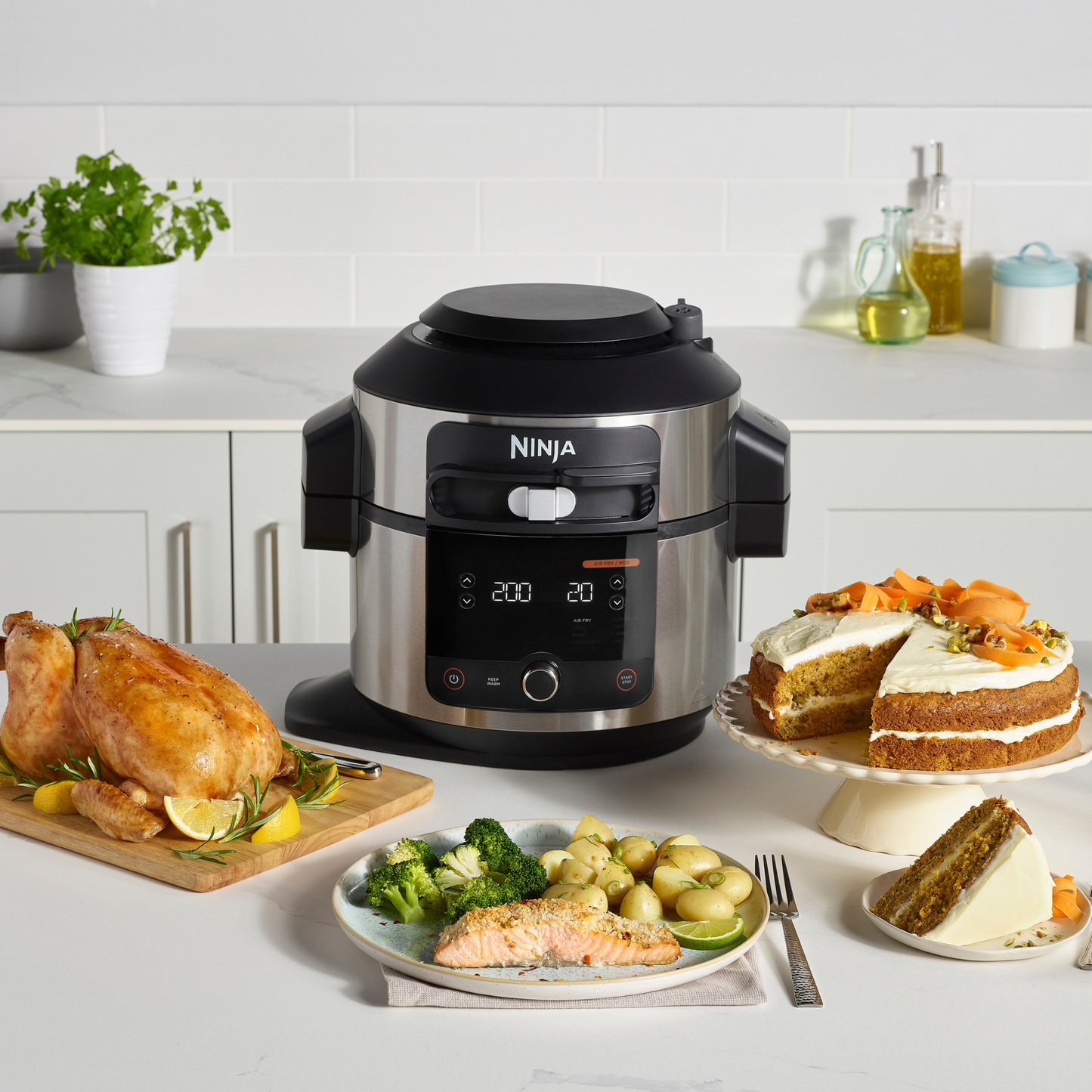 Ninja Foodi 11-in-1 SmartLid Multi-Cooker 6L OL550UK