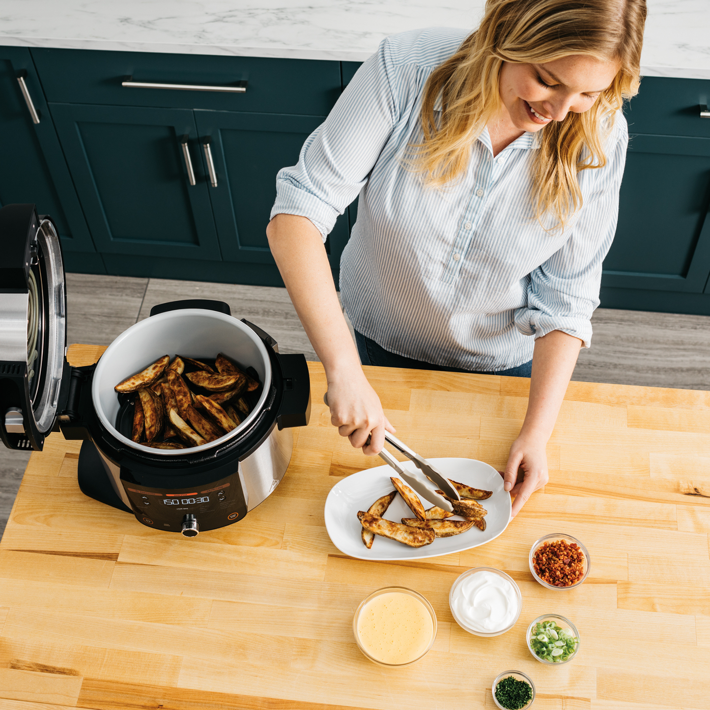 Ninja Foodi 11-in-1 SmartLid Multi-Cooker 6L OL550UK