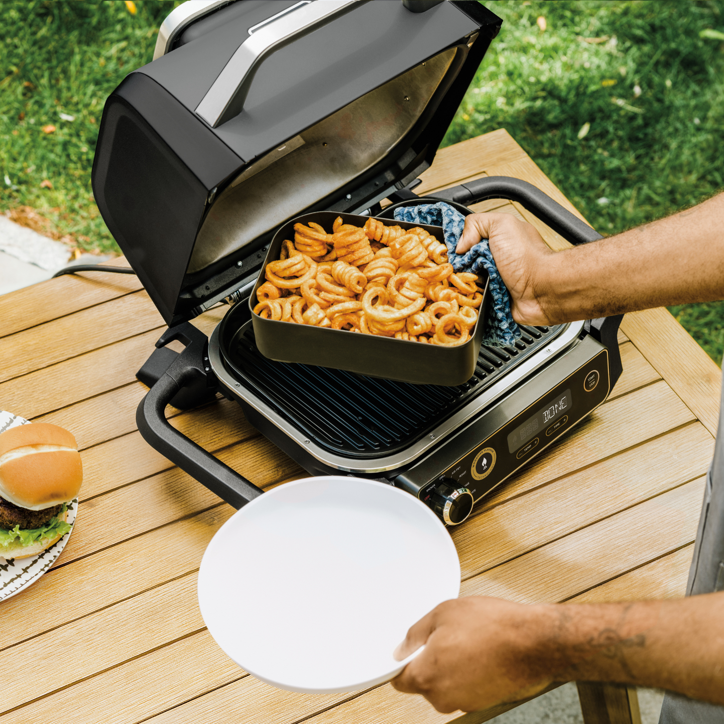 Ninja Woodfire Electric BBQ Grill Combo Crisper Basket - OG701UK